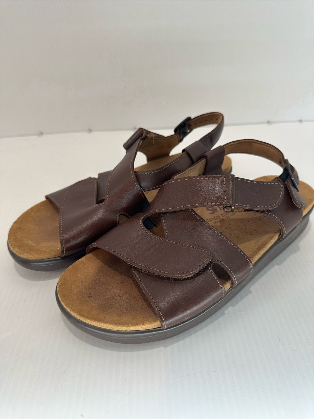 SAS Huggy Tripad Comfort Women's Cross Strap Sandal Size 8